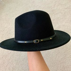 Black wide brim wool fedora hat